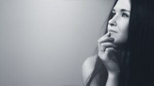 美容家が推奨するサプリで髪のツヤを改善する方法は？